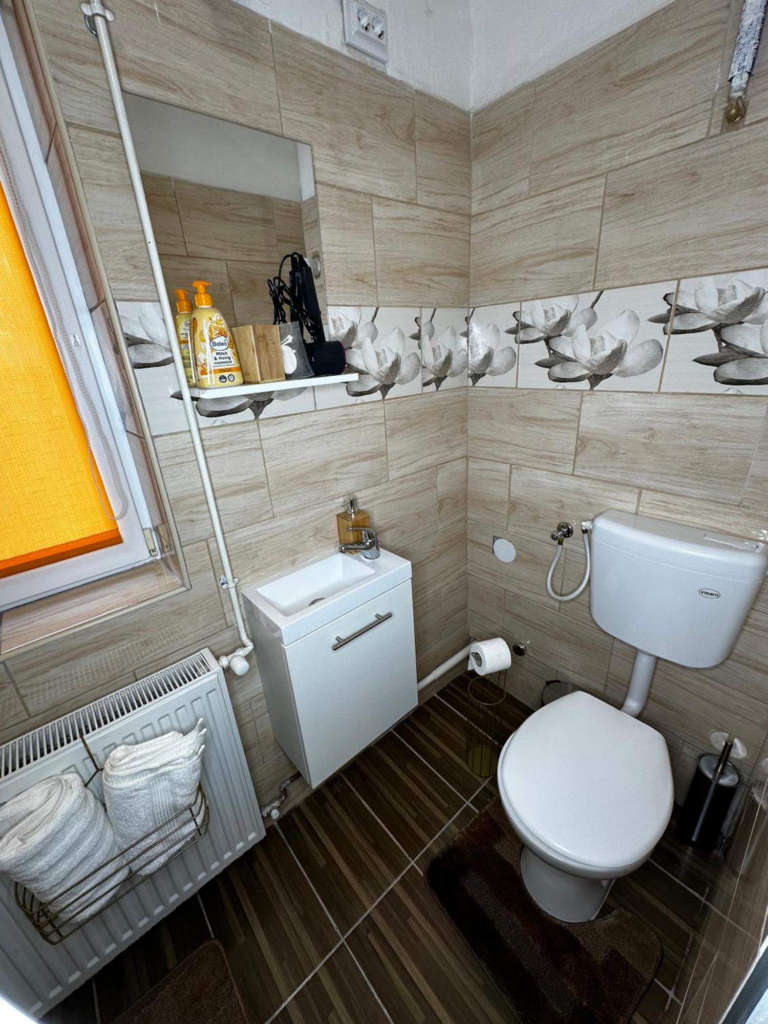 Airport17 B&B Vecsés Zewnętrze zdjęcie